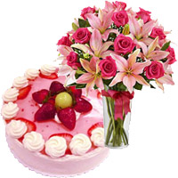 4 Pink Lily 15 Rose Vase 1 Kg Strawberry Cake From 5 Star Hotel for Bhai Dooj