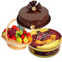 Online 1 Kg Fresh Fruits Basket with 500 gm Chocolate Truffle Cake and Butter Cookies Delivery in India