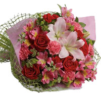Flowers to India : Valentines Day Flowers to India