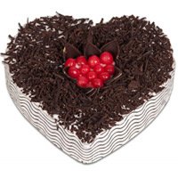 Valentine's day Cake in Heart Shape Black Forest 1 Kg to India