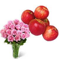 Online 20 Pink Roses in Vase with 1 Kg Fresh Apple Delivery in India