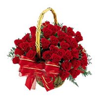 Valentine's Day Red Roses Basket 24 Flowers
