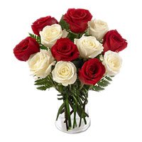 Buy Online Red White Roses in Vase 12 Flowers to India
