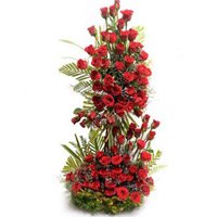 Same Day Valentine's Day Red Roses Tall Arrangement 100 Flowers Delivery in India