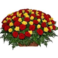 Online Red Yellow Roses Basket 100 Flowers to India